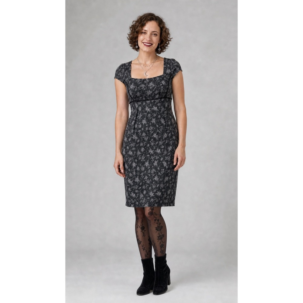 Thorn & Fable Dress Large Black Fairy Moon Rose Whimsigoth Velvet Trim